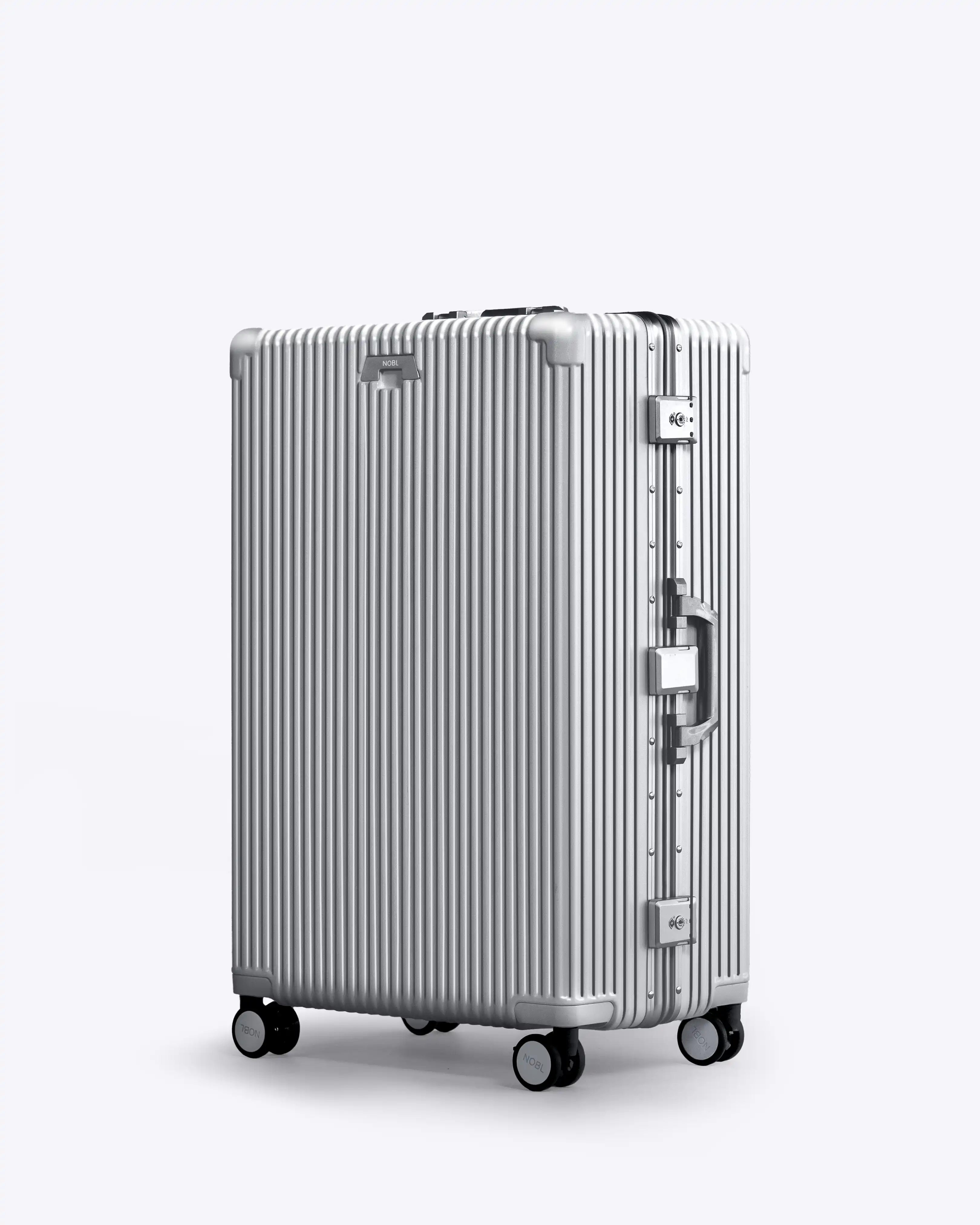 Check-In: All-In-One 28"